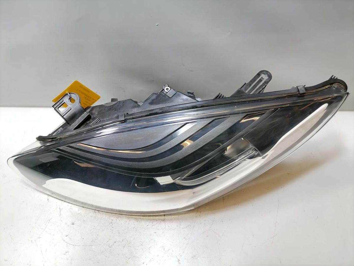 Renault Megane 3 original Scheinwerfer vorn links Halogen 2. Facelift ab 2014 Bj.2015
